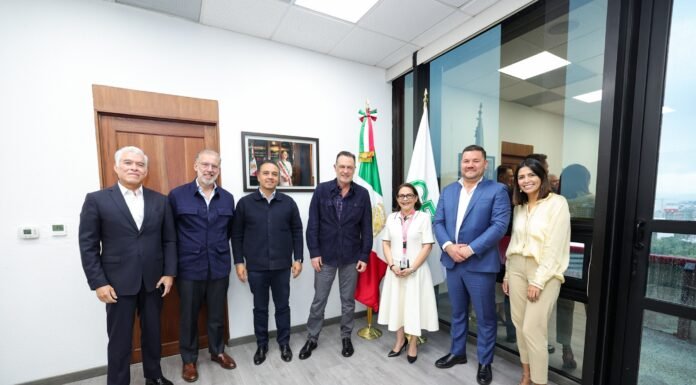 Gestiona Gobernador con la CFE acciones para estabilizar el suministro eléctrico en Querétaro