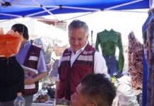 Santiago Nieto encabeza brigadeo en Querétaro y ratifica su militancia en Morena