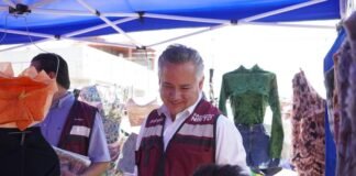 Santiago Nieto encabeza brigadeo en Querétaro y ratifica su militancia en Morena