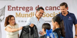 Chepe Guerrero entrega nueva cancha de futbol 5 para las familias de Santa Fe