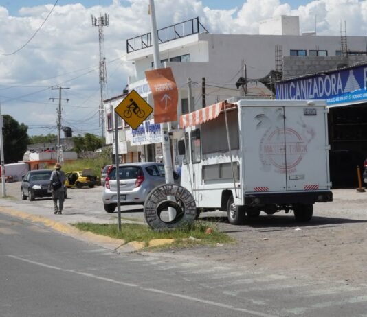 Muere taquero en vía pública en Corregidora; presuntas complicaciones de salud