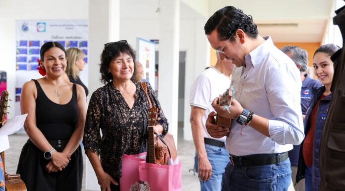 Chepe Guerrero se suma a la convivencia entre padres e hijas en el taller “Manos de Papá”