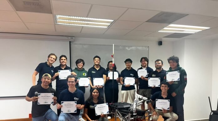 Estudiantes de la UNAQ desarrollan Rover para competir a nivel internacional