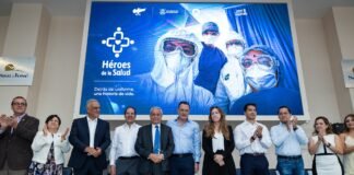 Encabeza Gobernador Homenaje a Héroes de la Salud de Querétaro