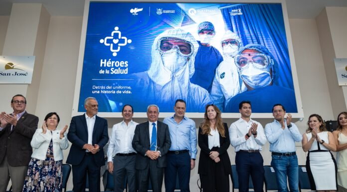 Encabeza Gobernador Homenaje a Héroes de la Salud de Querétaro