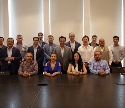Fortalece Luis Nava coordinación entre Federación y municipios en materia de vivienda