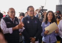 Chepe Guerrero y Luis Nava entregan rehabilitación de vialidades en Paseos del Bosque