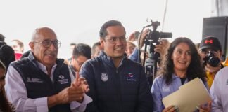 Chepe Guerrero y Luis Nava entregan rehabilitación de vialidades en Paseos del Bosque