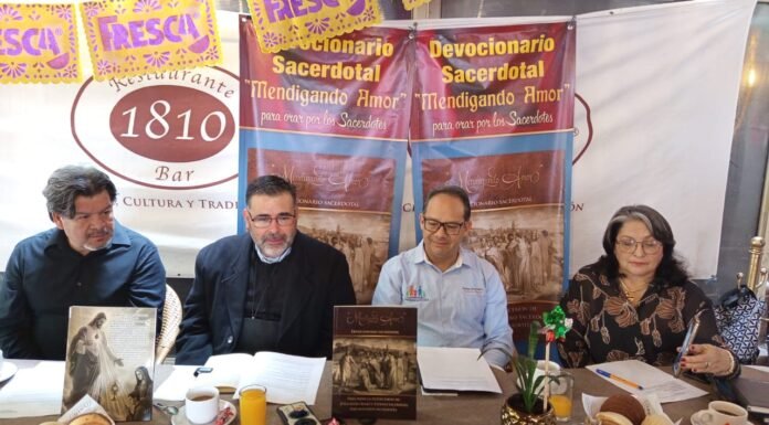 A CIEN AÑOS DE LA CRISTIADA, PRESENTAN “MENDIGANDO AMOR”, DEVOCIONARIO PARA ORAR POR LOS SACERDOTES