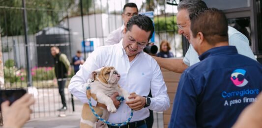 Chepe Guerrero convierte al CAM en el primer edificio de gobierno Pet Friendly en Corregidora