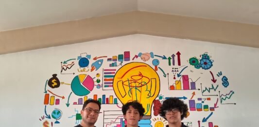 Alumno del CECyTEQ obtiene primer lugar del Model Mania Mex
