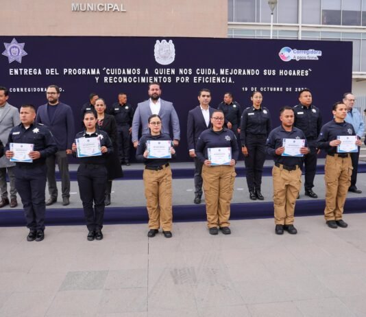 Municipio de Corregidora entrega apoyos de vivienda a policías