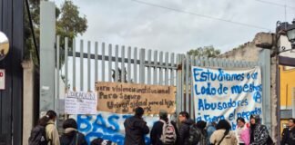 UAQ suspende actividades en la Facultad de Filosofía tras toma de instalaciones en el Centro Histórico